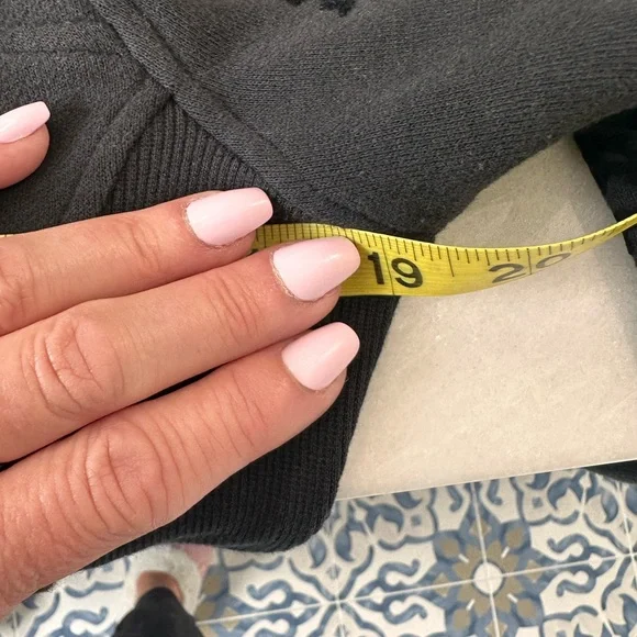 Lululemon Black Pullover with Flocked Floral Accents- Half Zip- PTP 19”- GUC - Picture 6 of 6